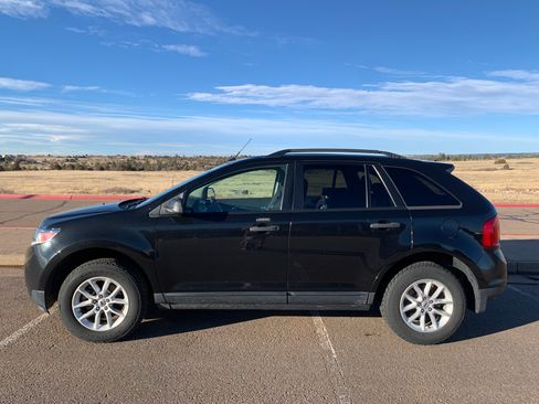 Used 2013 Ford Edge SE image 2