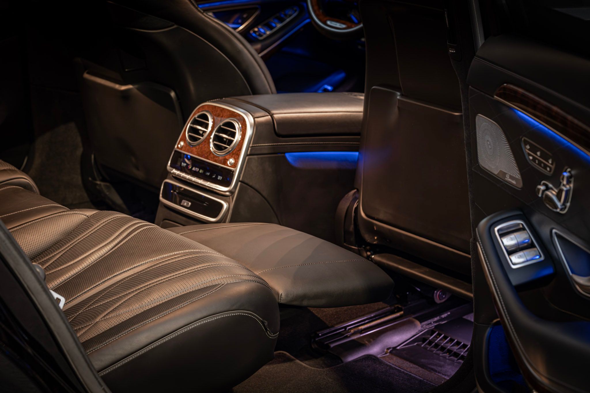 Used 2014 Mercedes-Benz S 63 AMG 4MATIC Sedan image 9