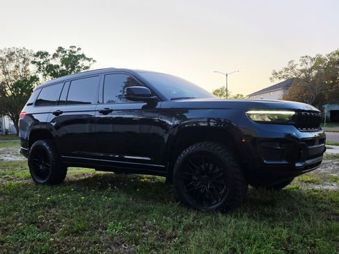 Used 2021 Jeep Grand Cherokee L Overland w/ Quick Order Package 25N image 6