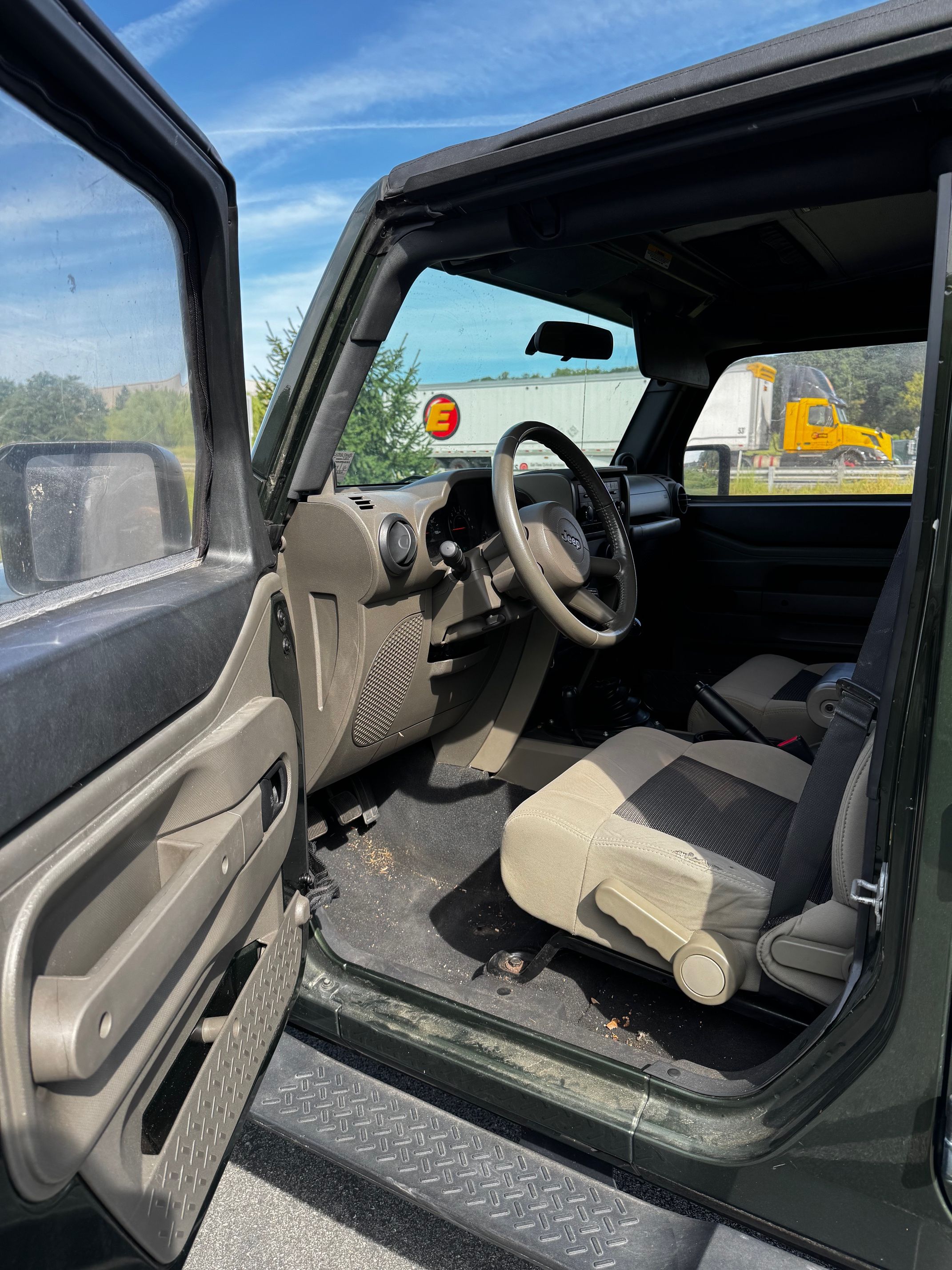 Used 2008 Jeep Wrangler Unlimited X AWD/4WD image 9