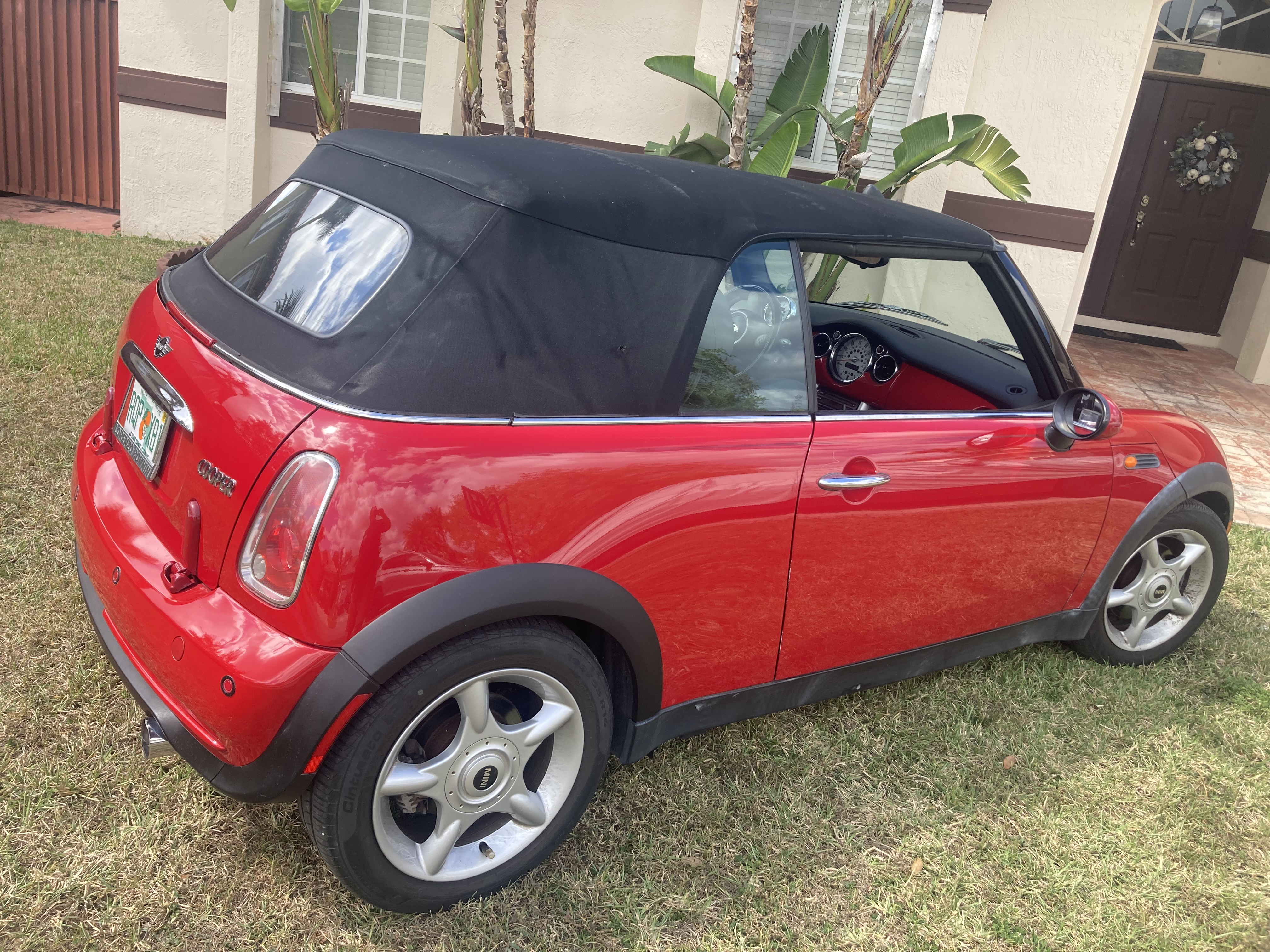 Used 2005 MINI Cooper Convertible FWD image 4