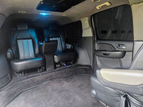 Used 2013 Chevrolet Suburban 2500 LS w/ Convenience Package 1 image 10