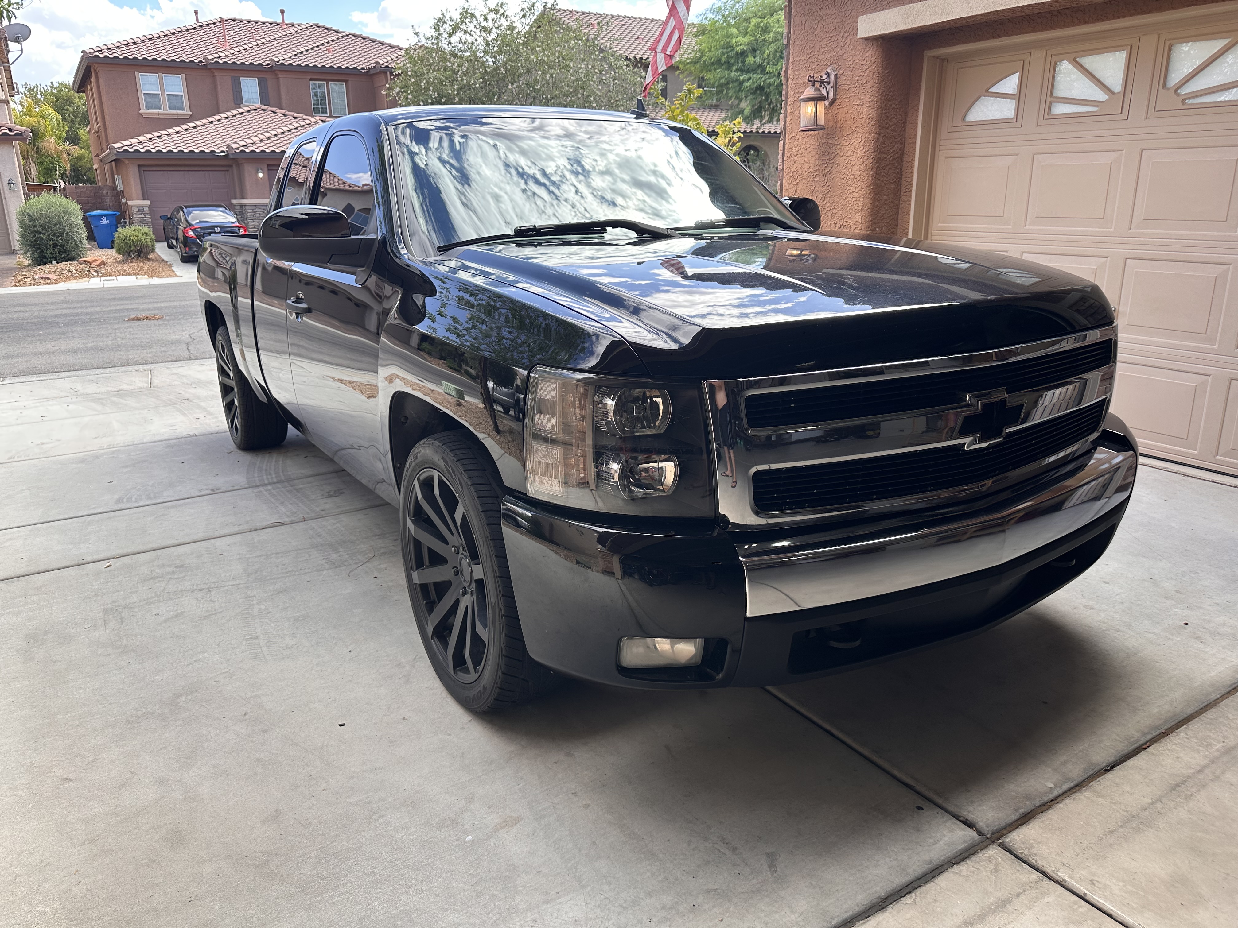 Used 2007 Chevrolet Silverado 1500 LT w/ Towing Package RWD image 5