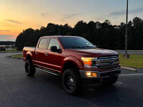 Used 2018 Ford F150 XLT w/ Equipment Group 302A Luxury image 5
