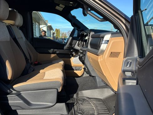 Used 2023 Ford F350 XLT w/ Black Appearance Package image 16