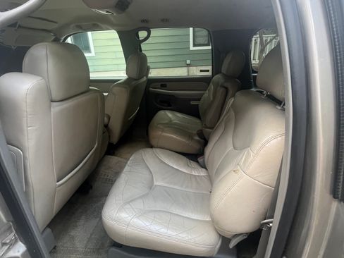 Used 2001 GMC Yukon XL SLT AWD/4WD image 10