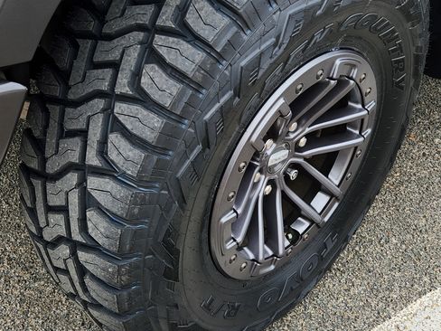 Used 2019 Ford F150 Raptor w/ Equipment Group 802A Luxury image 12