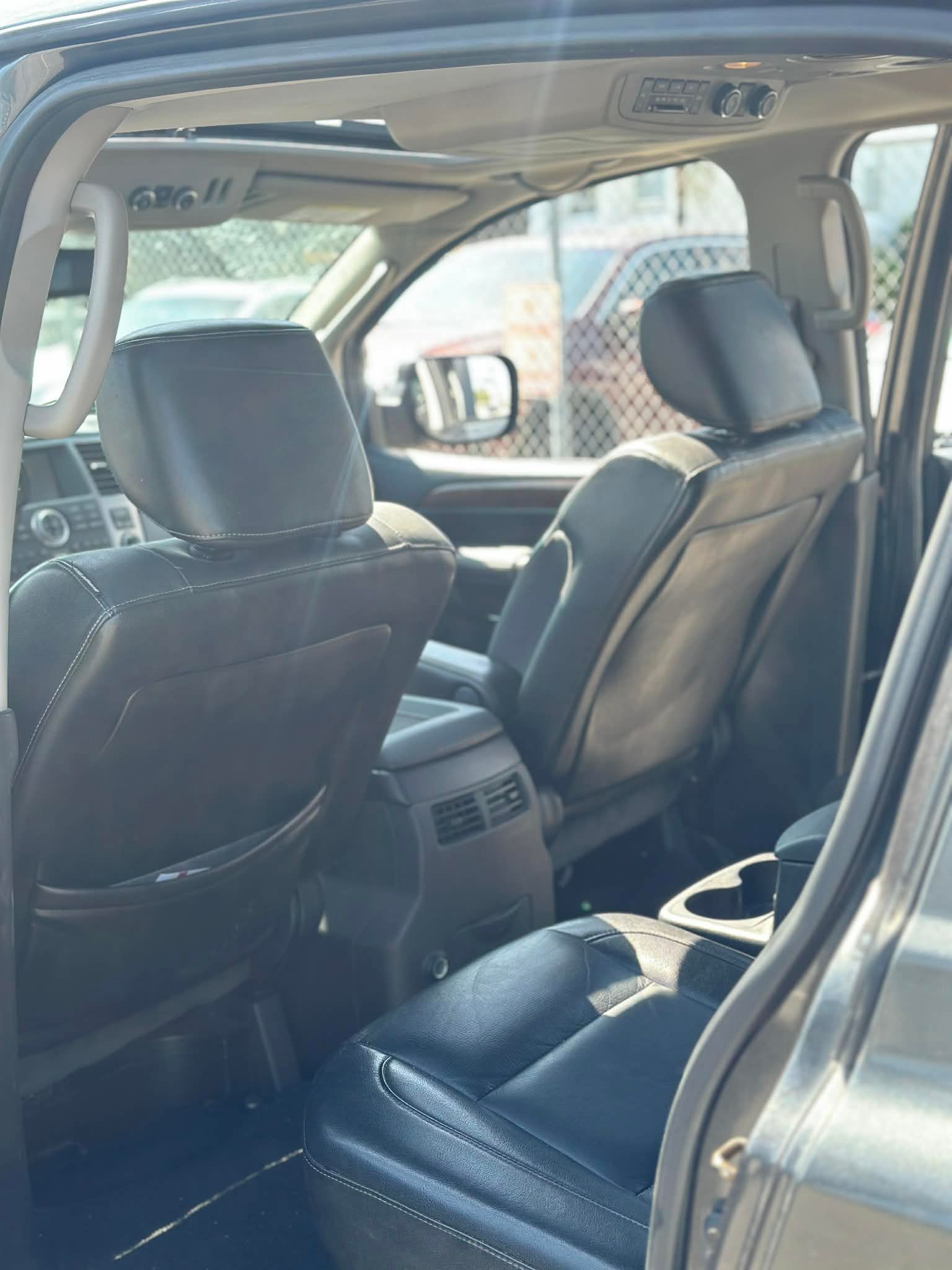 Used 2010 Nissan Armada Platinum w/ Captain Seat Pkg RWD image 10