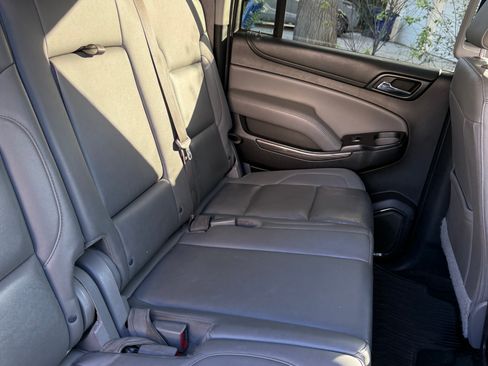 Used 2016 Chevrolet Suburban LT image 26