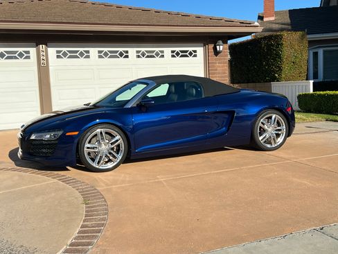 Used 2014 Audi R8 V8 w/ Full Leather Package image 6