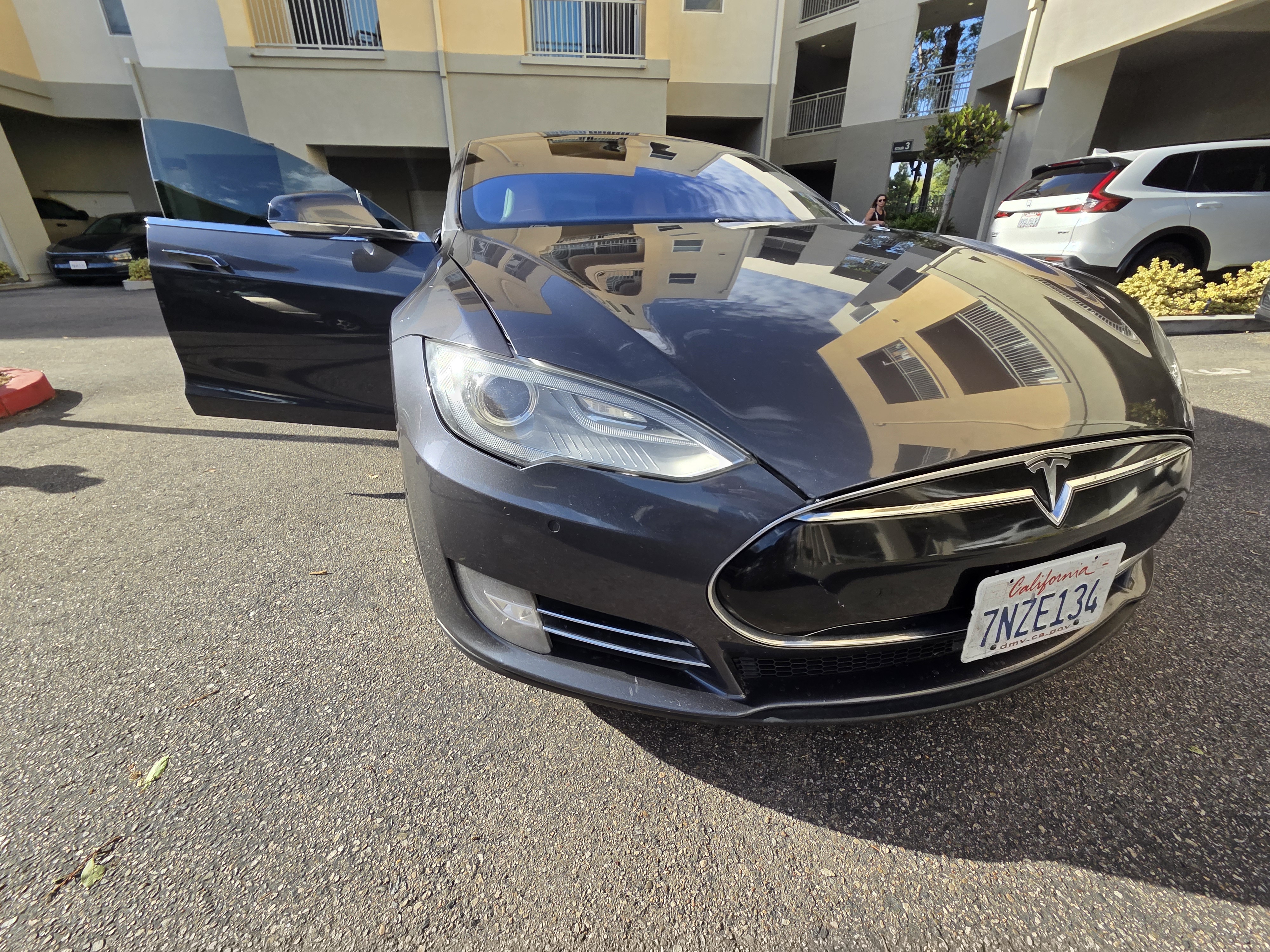 Used 2015 Tesla Model S 70D AWD/4WD image 8