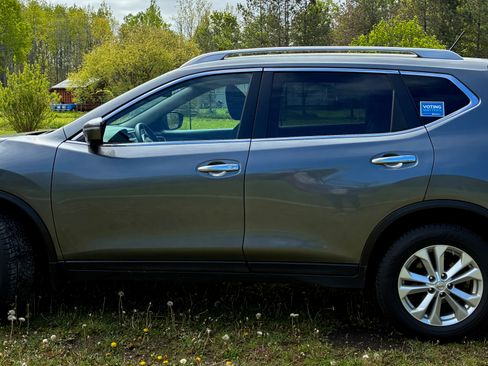 Used 2014 Nissan Rogue SV w/ SV Premium Package AWD/4WD image 5