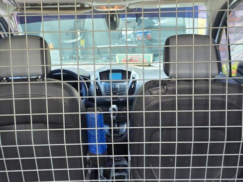 Used 2016 Ford Transit Connect XL FWD image 8