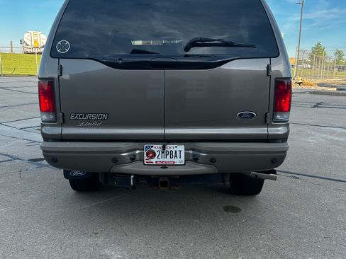 Used 2003 Ford Excursion Limited AWD/4WD image 8
