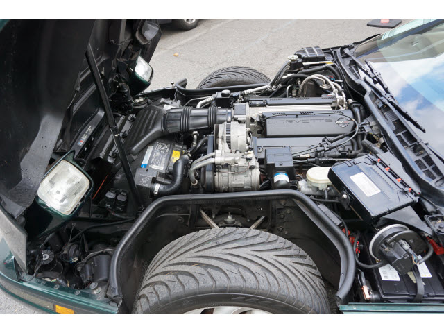 Used 1993 Chevrolet Corvette Coupe RWD image 4