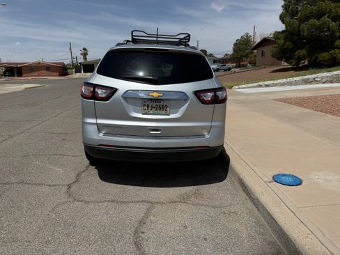Used 2013 Chevrolet Traverse LT image 5