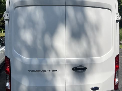 Used 2022 Ford Transit 250 148 High Roof Extended RWD image 2