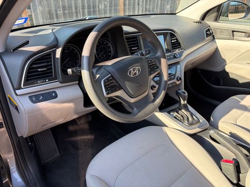 Used 2018 Hyundai Elantra SEL FWD image 12