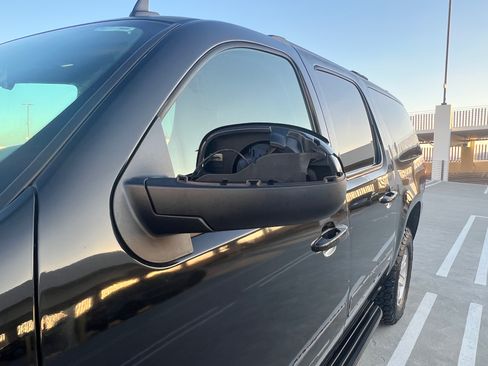 Used 2014 GMC Yukon XL SLT image 14