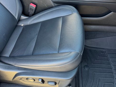 Used 2022 Chevrolet Tahoe LT RWD image 13