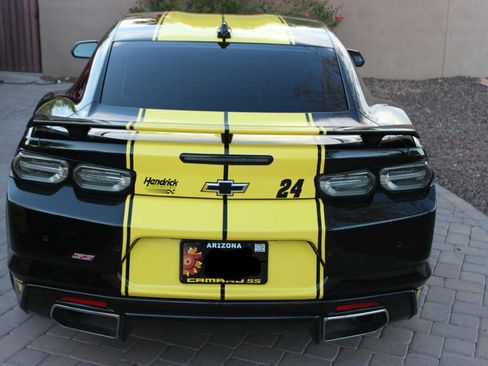 Used 2020 Chevrolet Camaro SS image 2