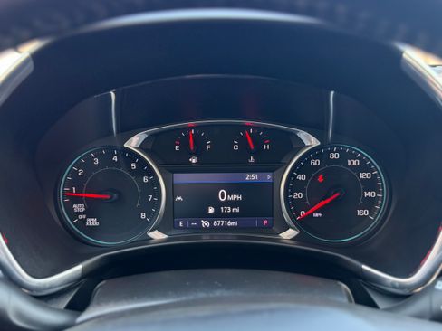 Used 2020 Chevrolet Equinox Premier image 16