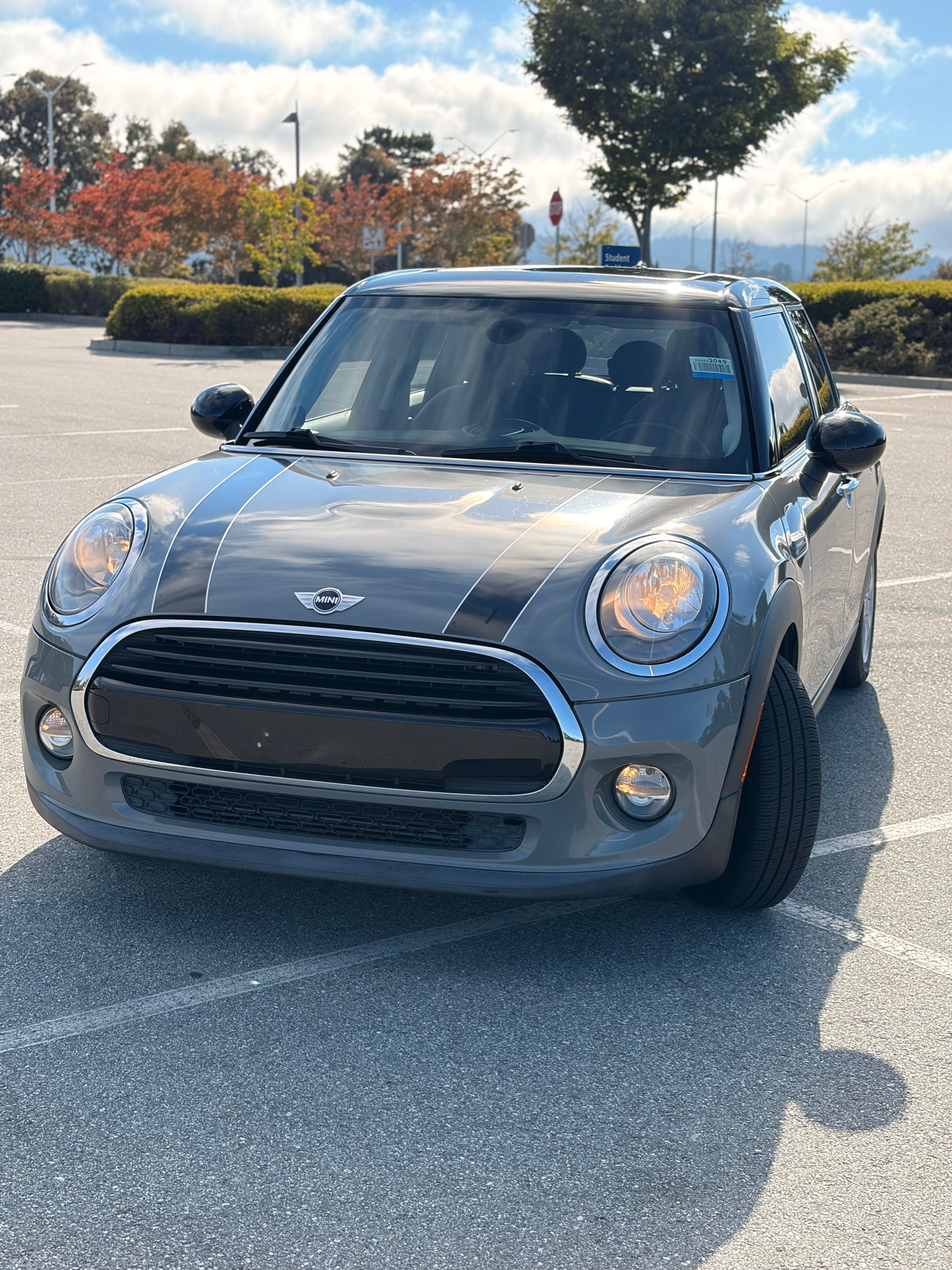 Used 2016 MINI Cooper 4-Door Hardtop FWD image 11