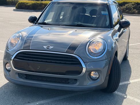 Used 2016 MINI Cooper 4-Door Hardtop FWD image 11
