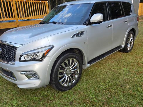 Used 2015 INFINITI QX80 Sport Utility 4D w/ 22" Wheel Package image 4