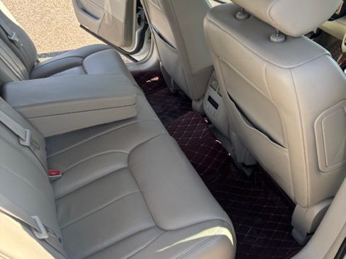 Used 2008 Cadillac DTS image 20