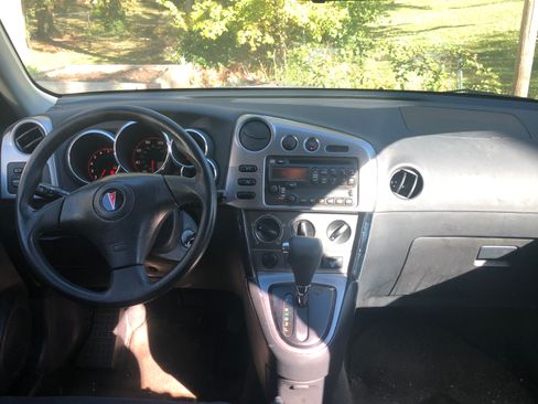 Used 2004 Pontiac Vibe image 13
