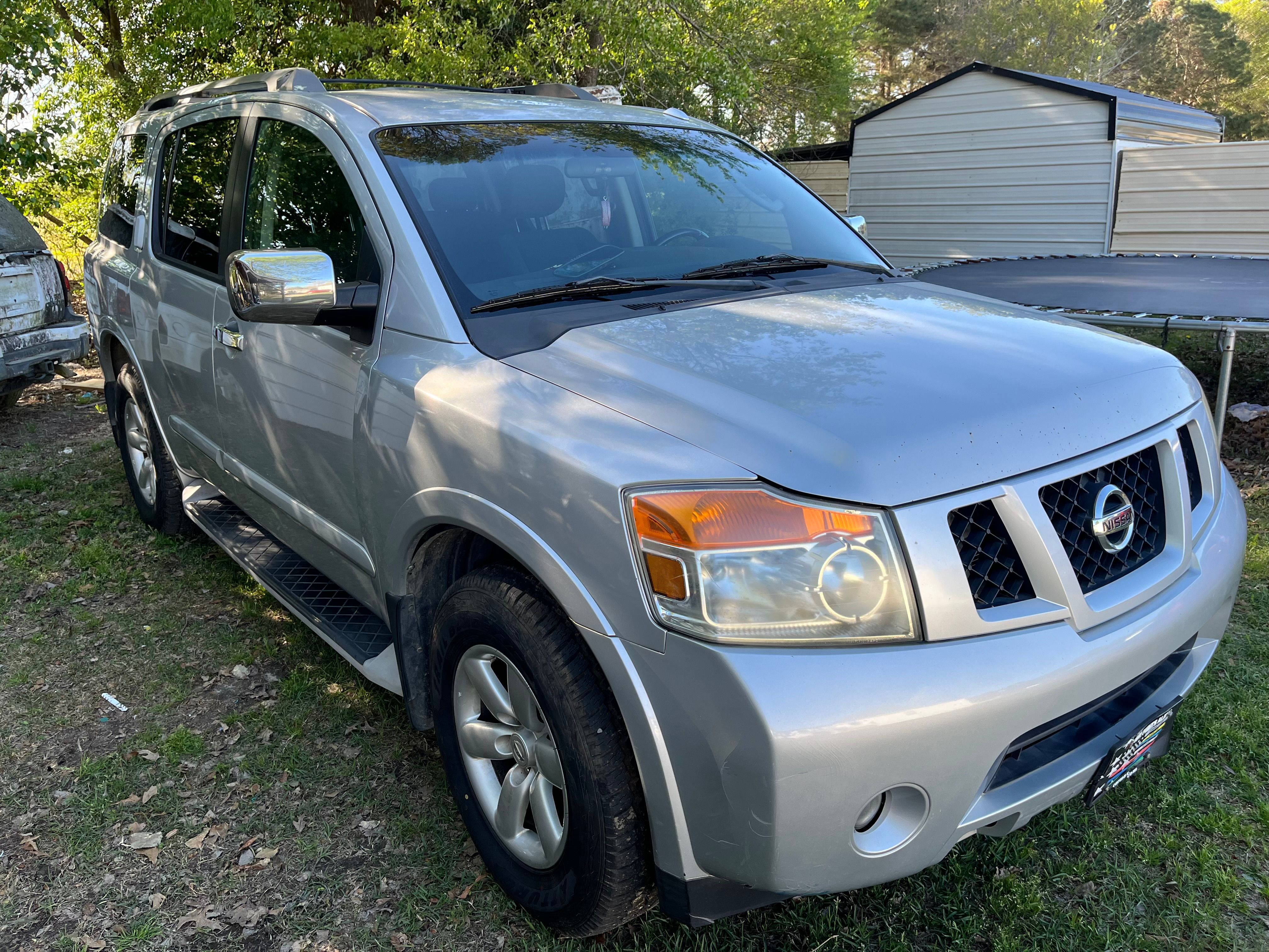 Used 2011 Nissan Armada SV AWD/4WD image 6