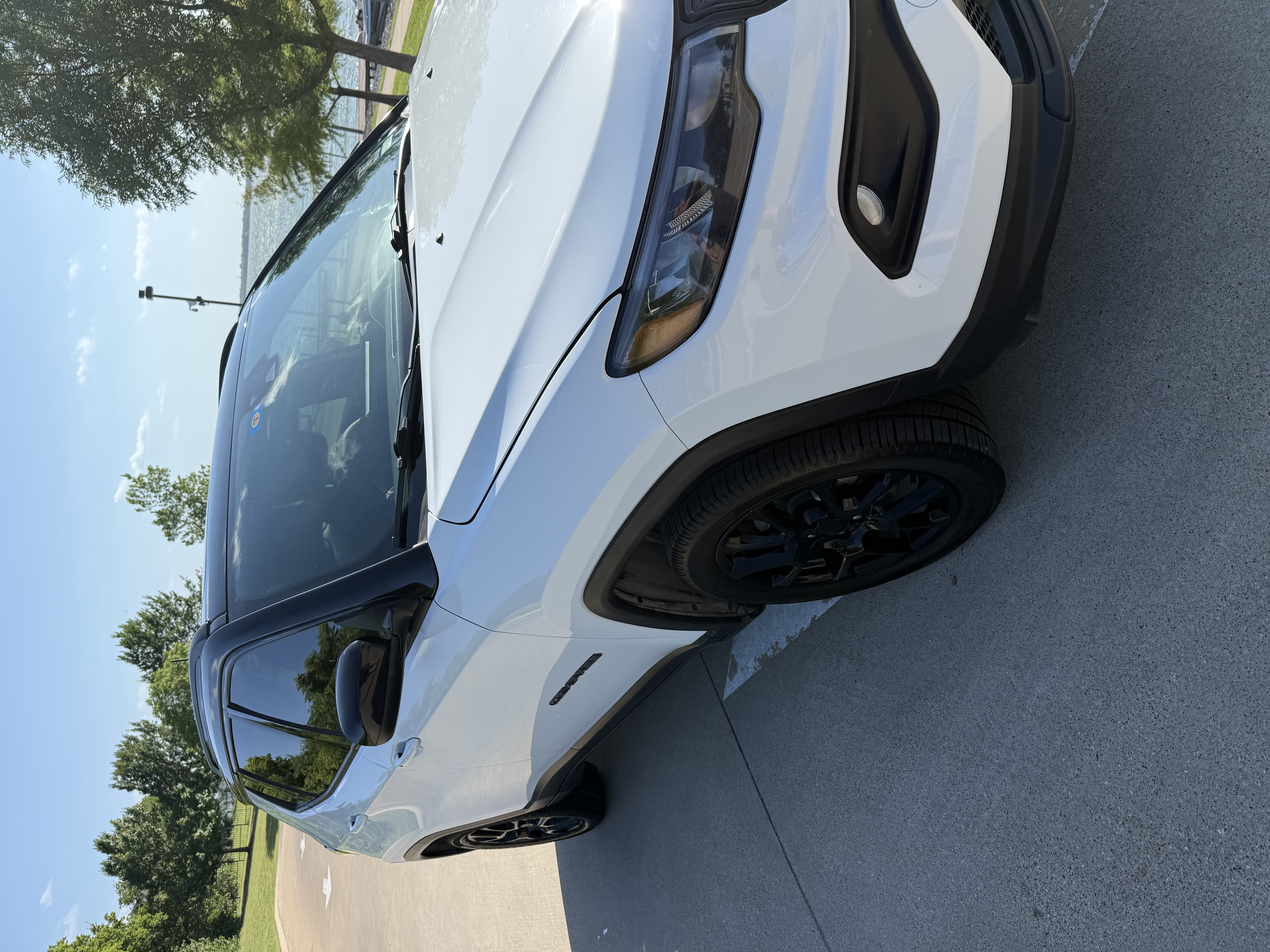 Used 2022 Jeep Compass Latitude w/ Sun and Sound Group FWD image 4