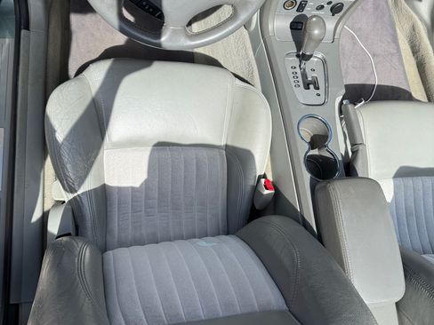 Used 2004 Ford Thunderbird Pacific Coast RWD image 19