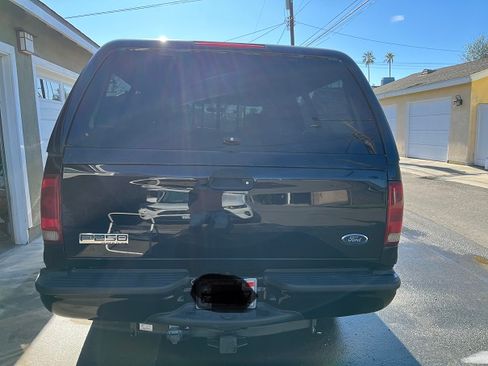 Used 2005 Ford F250 XLT image 4