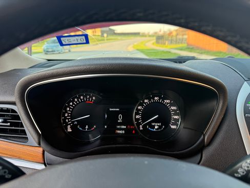 Used 2017 Lincoln MKC Select w/ Select Plus Package image 8