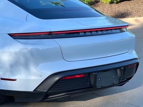 Used 2020 Porsche Taycan 4S image 5