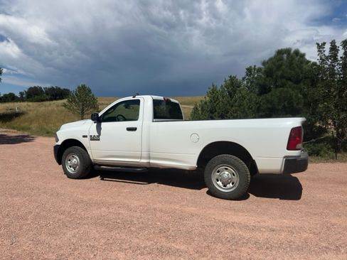Used 2014 RAM 2500 Tradesman image 2