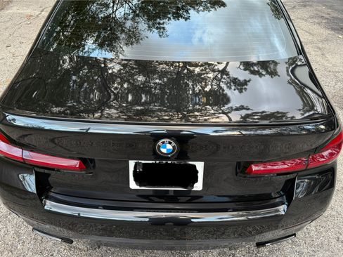 Used 2023 BMW M550i xDrive w/ Executive Package image 8