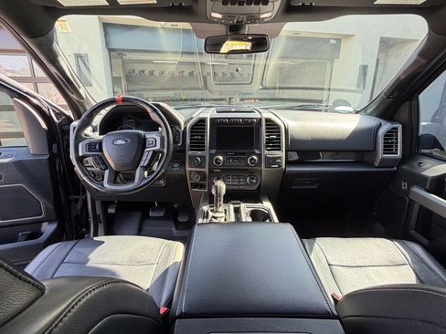 Used 2018 Ford F150 Raptor w/ Equipment Group 802A Luxury AWD/4WD image 16