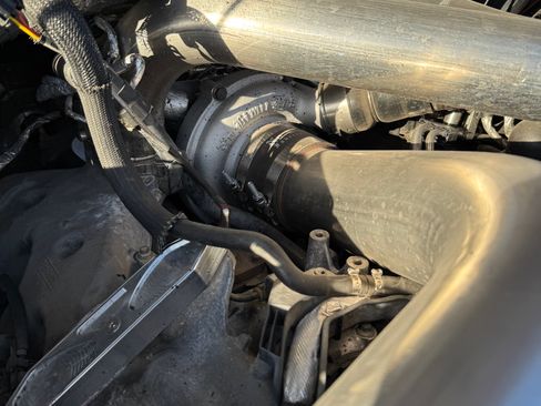 Used 2011 Ford F250 Lariat w/ FX4 4X4 Off-Road Pkg image 13