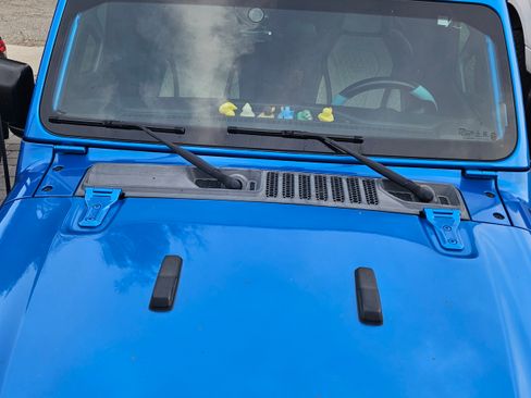 Used 2022 Jeep Wrangler Unlimited Sport image 9