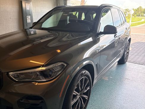 Used 2023 BMW X5 xDrive40i w/ Executive Package AWD/4WD image 2