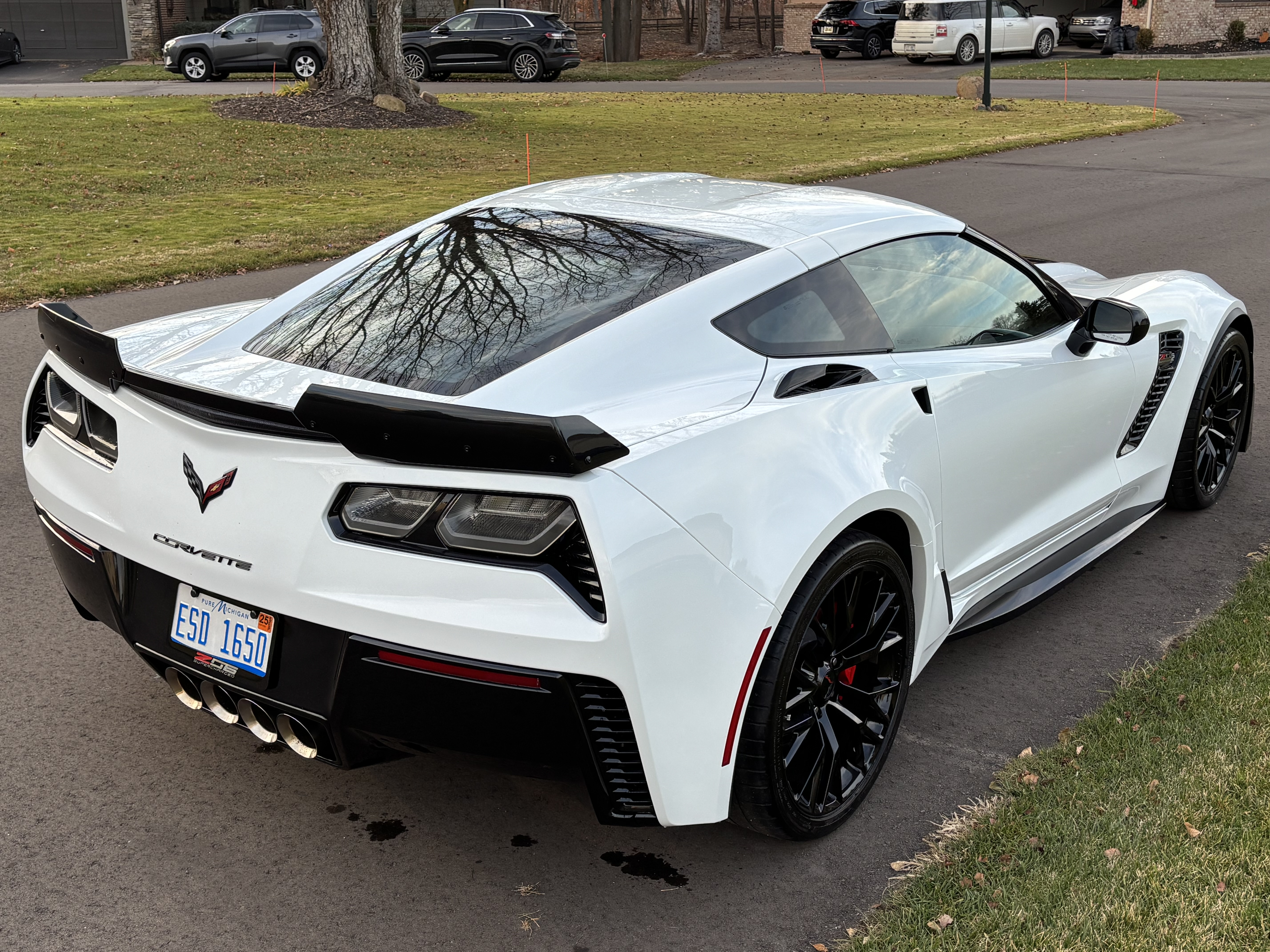 Used 2019 Chevrolet Corvette Z06 RWD image 8