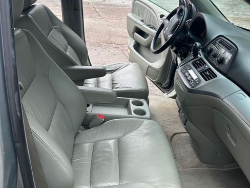 Used 2010 Honda Odyssey EX-L image 12