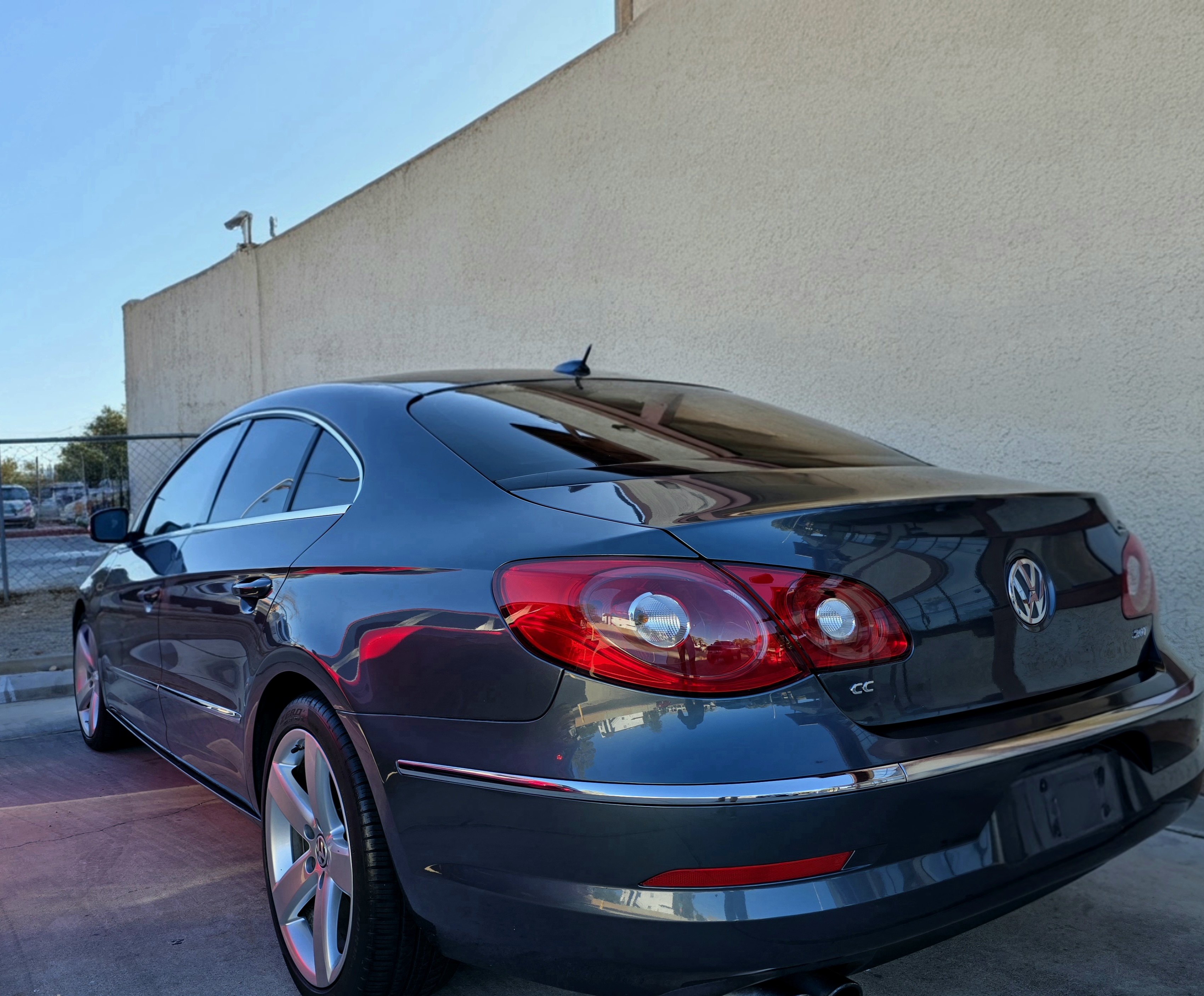 Used 2011 Volkswagen CC Lux Plus FWD image 11
