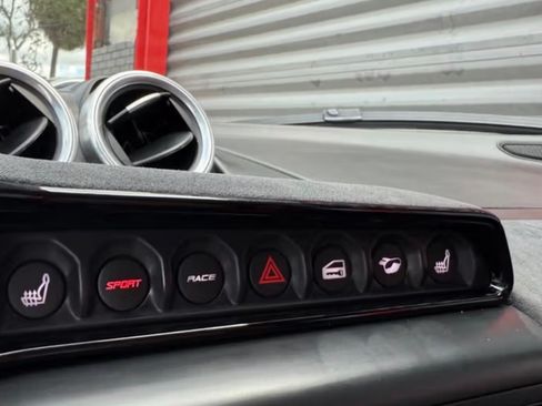 Used 2020 Lotus Evora image 16