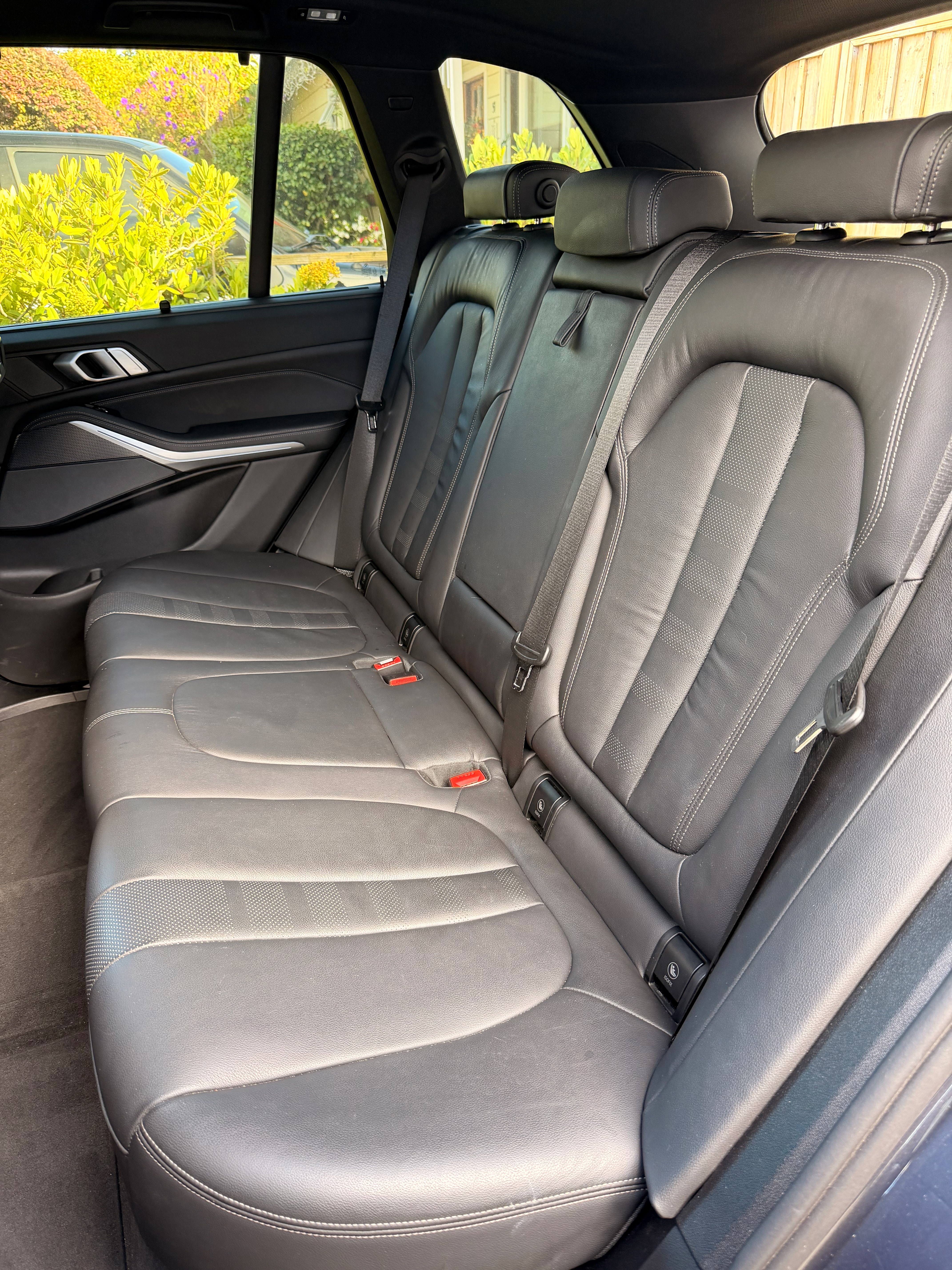 Used 2019 BMW X5 xDrive50i w/ M Sport Package AWD/4WD image 16