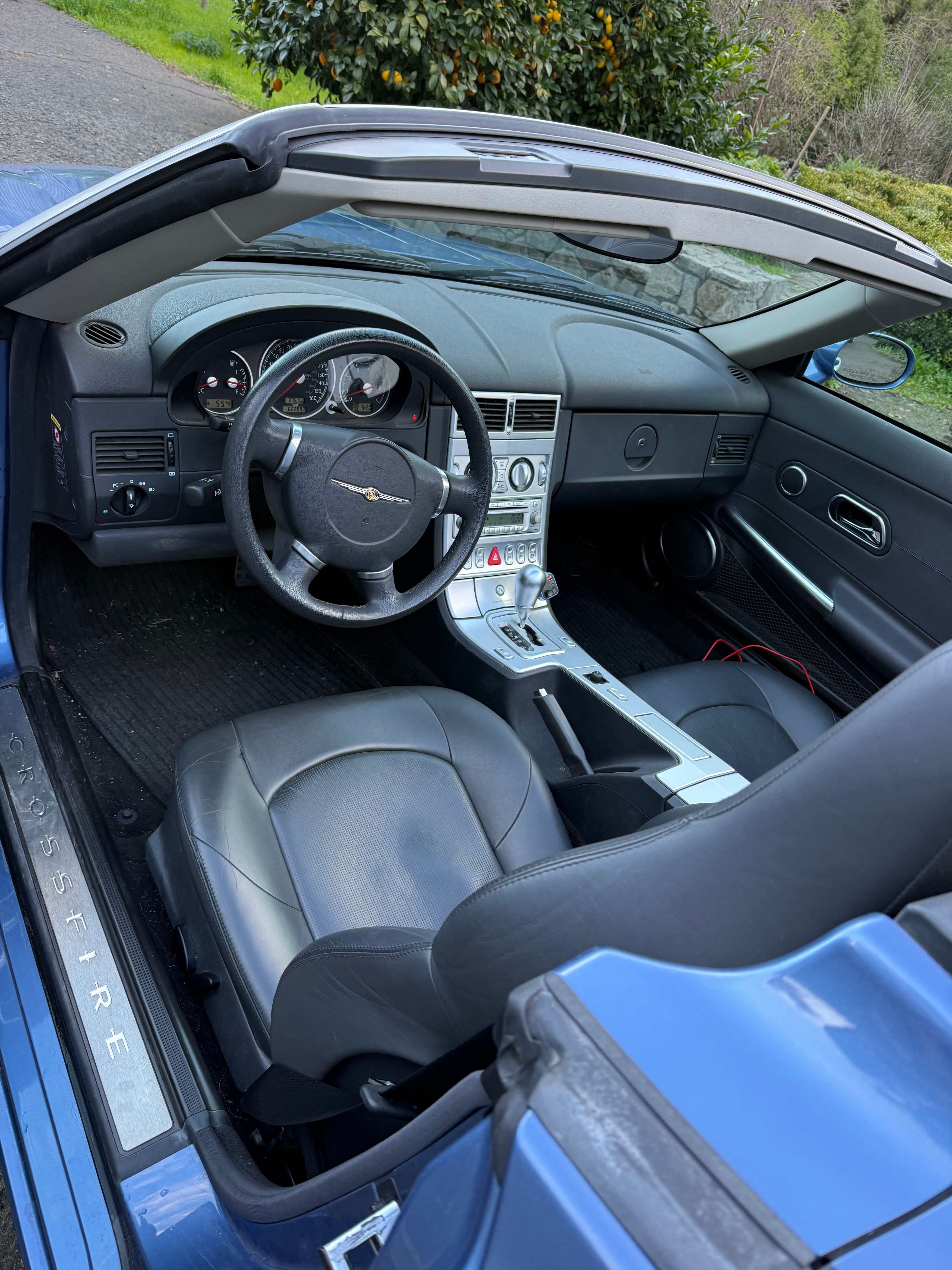 Used 2005 Chrysler Crossfire Limited RWD image 12
