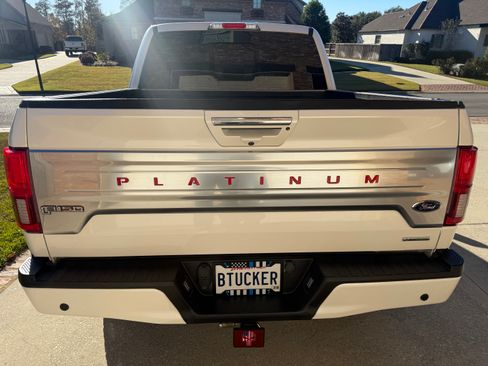 Used 2019 Ford F150 Platinum w/ Equipment Group 701A Luxury image 9